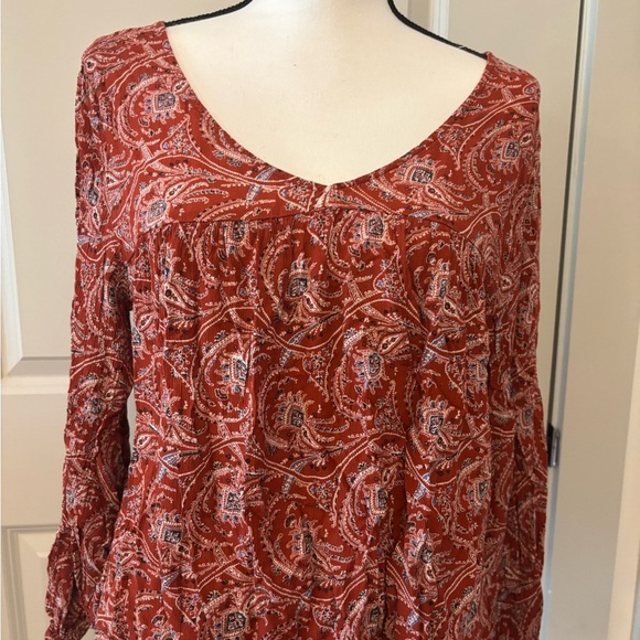 Abercrombie & Fitch red paisley patterned long sleeve flowy blouse size S - Picture 2 of 12